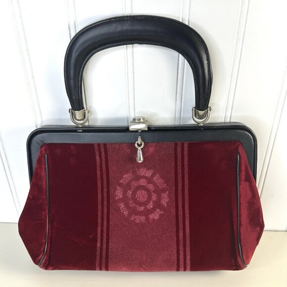 Vintage Doctor Handbag Purse Red Bevilacqua Velvet - Picture 1 of 10